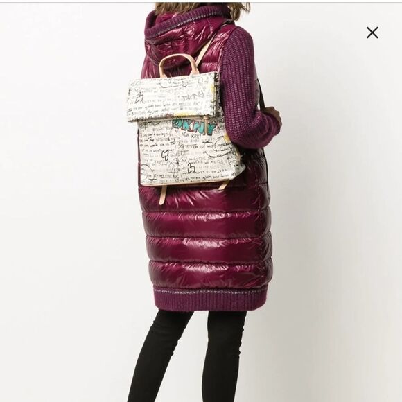 DKNY Tilly graffiti print  backpack in cream w/graffiti print, new with tags! - Picture 1 of 14